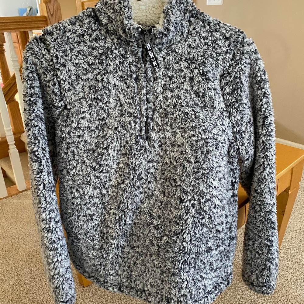 Fuzzy quarterzip